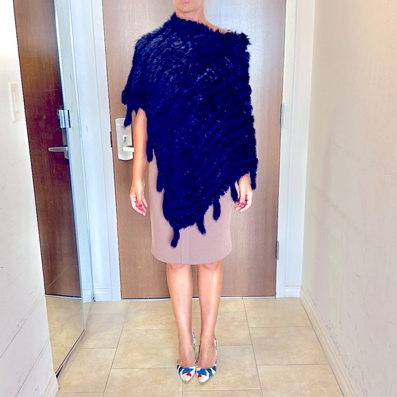 100% LAPIN RABBIT FUR NAVY BLUE Shawl! Great Condition! Super Soft & Lightweight - Picture 7 of 10